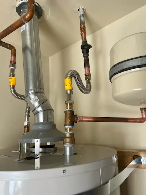 Water heater installation and plumbing repair in Thomasdale